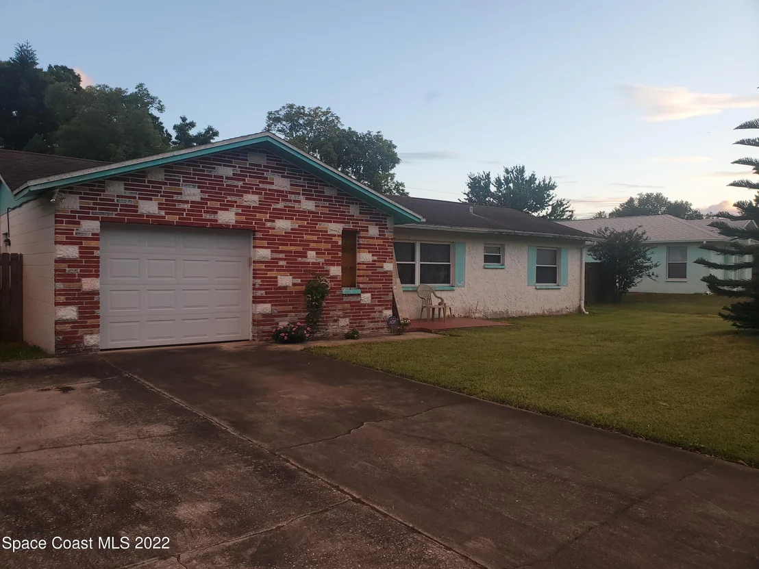 Photo of 1003 Albin Street
