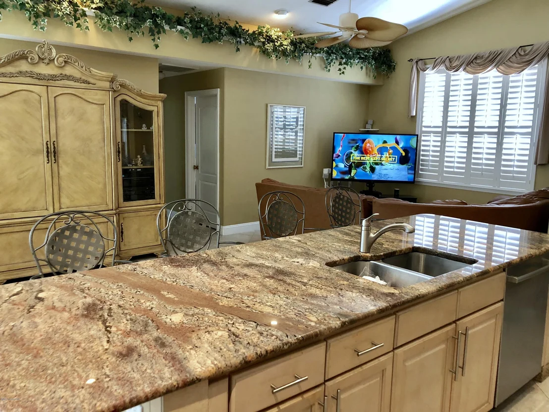 Photo of 975 Whisperpine Drive