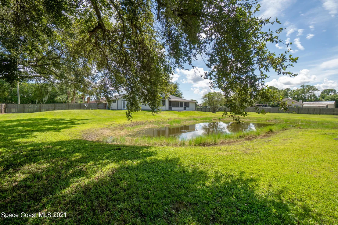 Photo of 4390 Alan Shepard Avenue