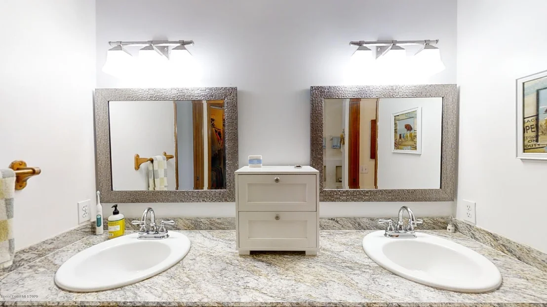 Photo of 1380 Silver Lake Drive