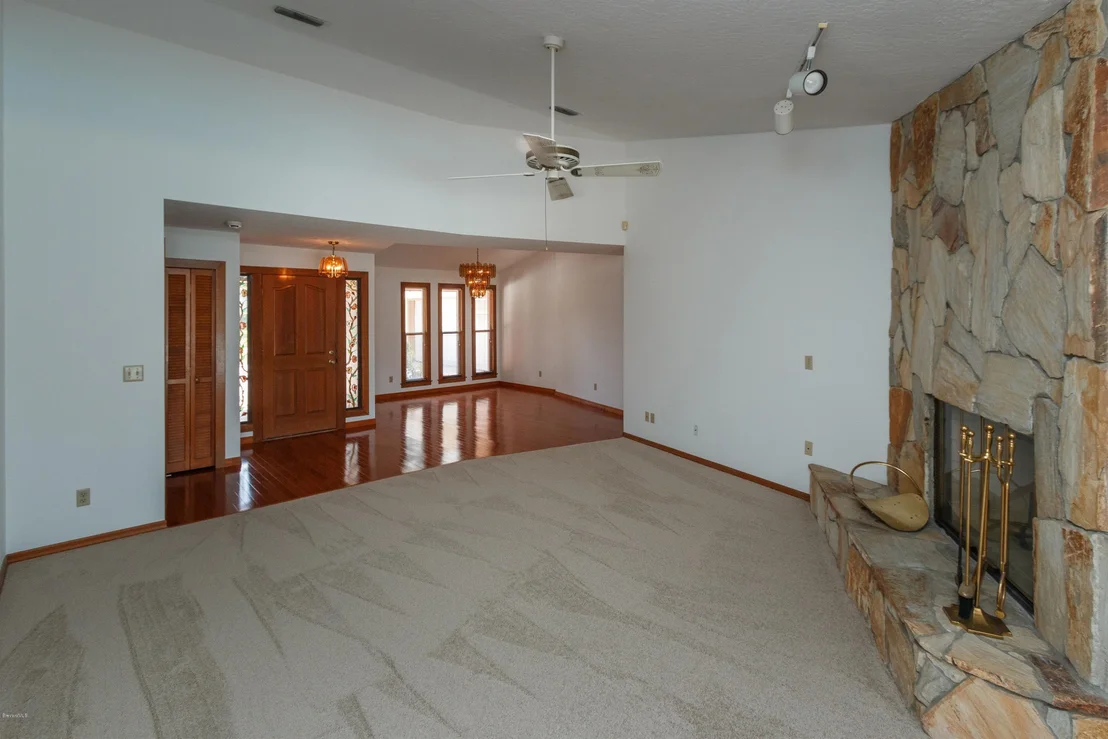 Photo of 6345 Anchor Lane