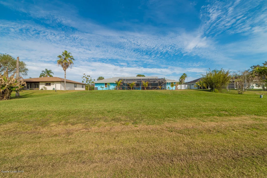 Photo of 1508 Meadowbrook Road NE