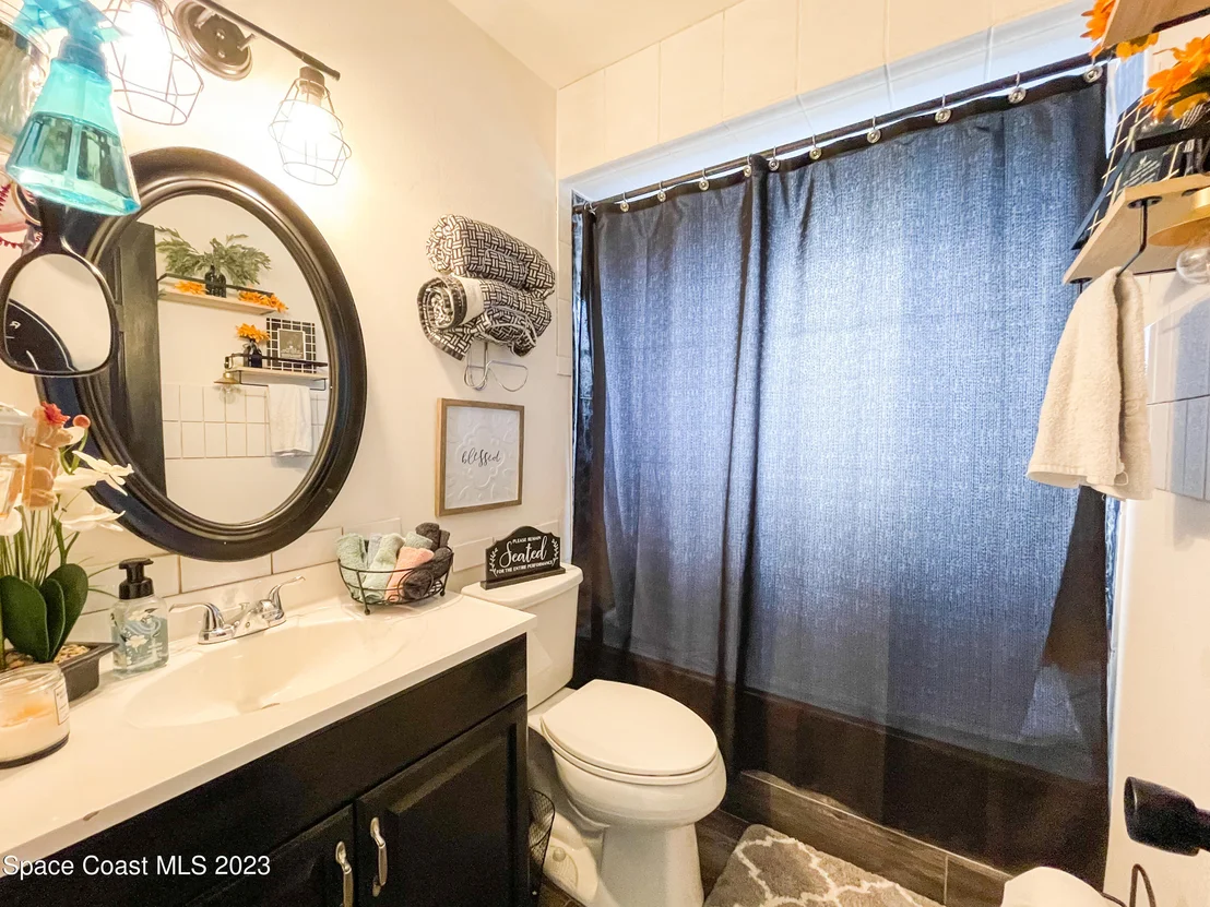 Photo of 5510 Fairbridge Street