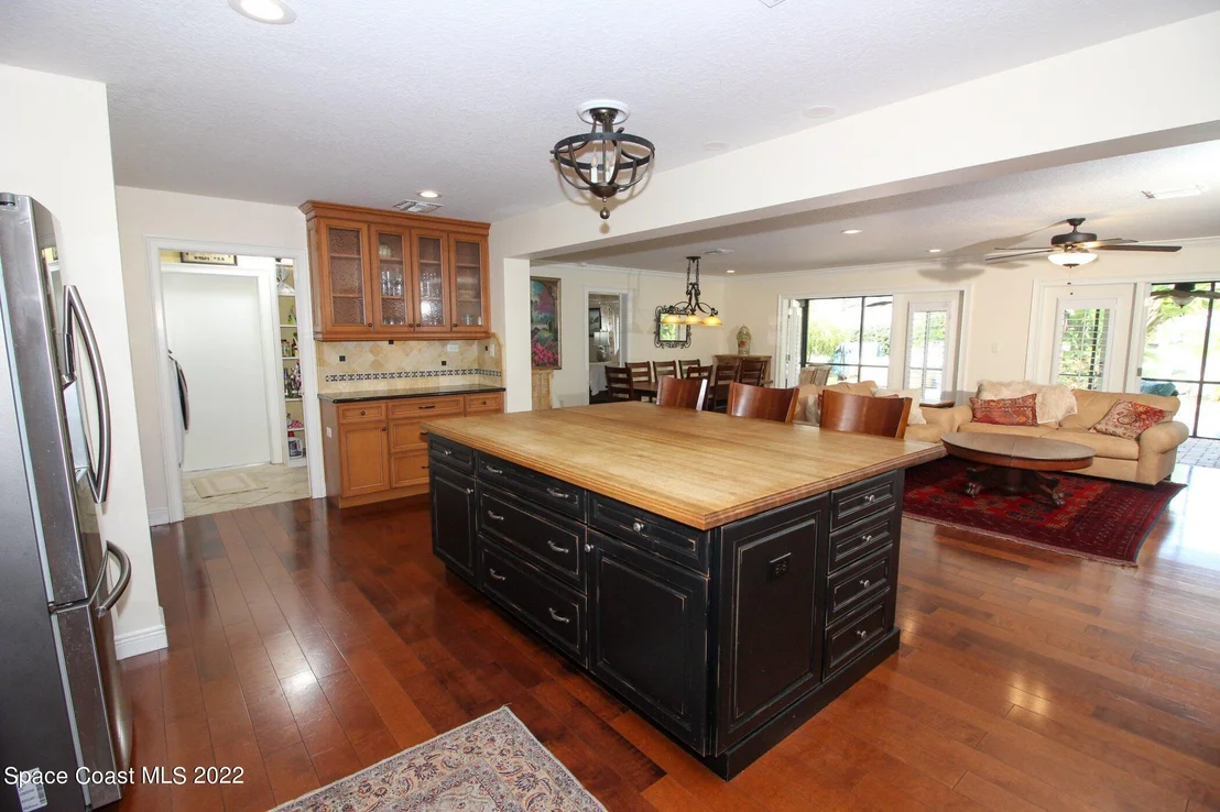 Photo of 1709 Lorena Lane