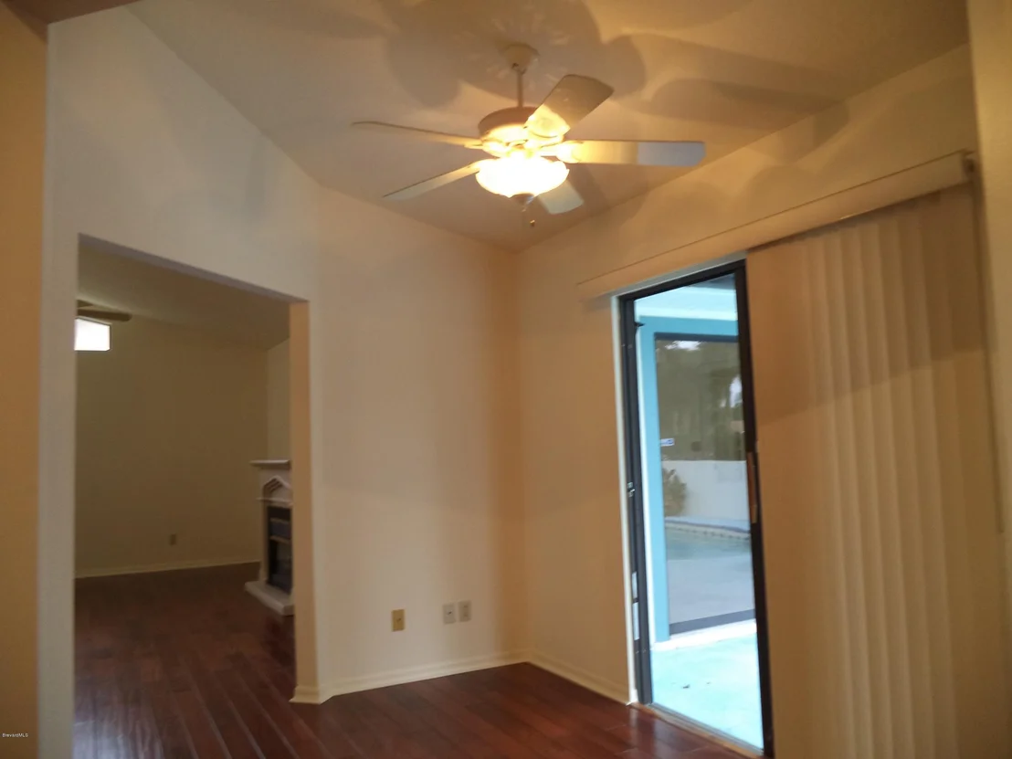 Photo of 1525 Independence Avenue