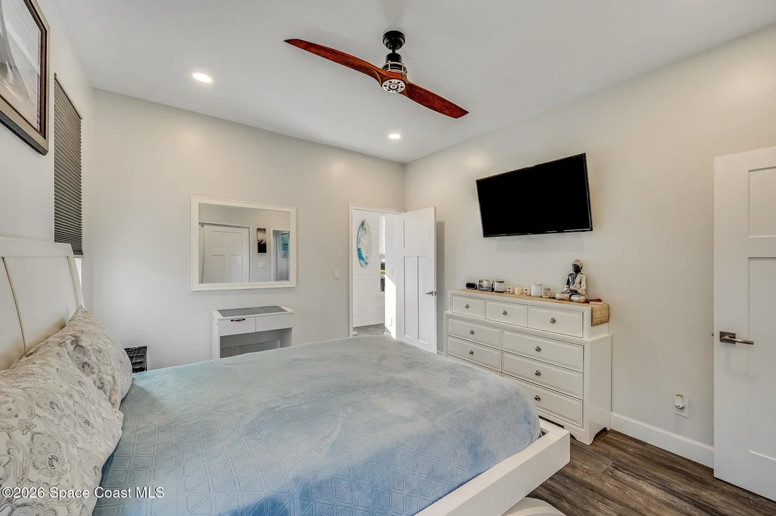Photo of 447 Sandy Key