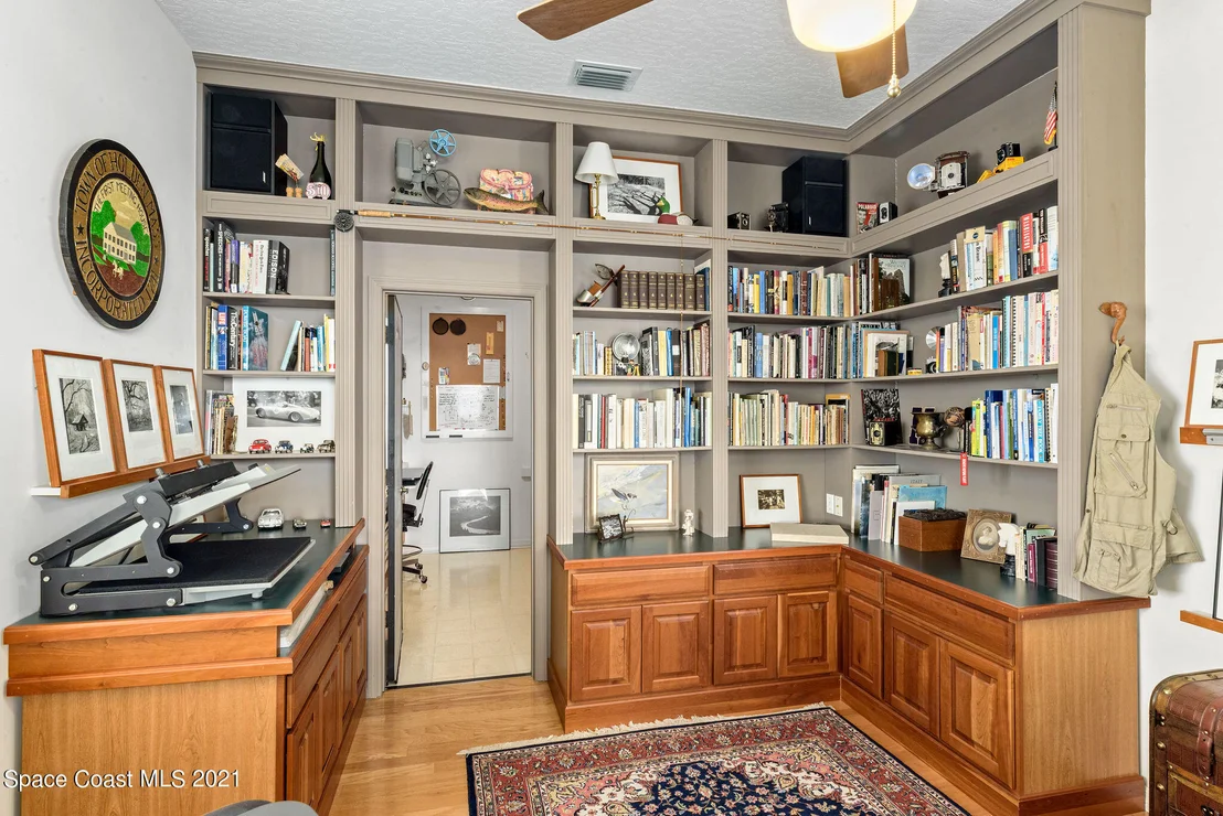 Photo of 176 Bayshore Drive