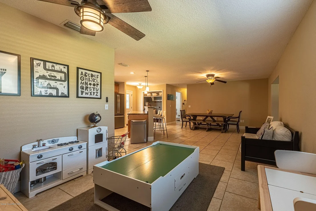 Photo of 2622 Diplomat Drive