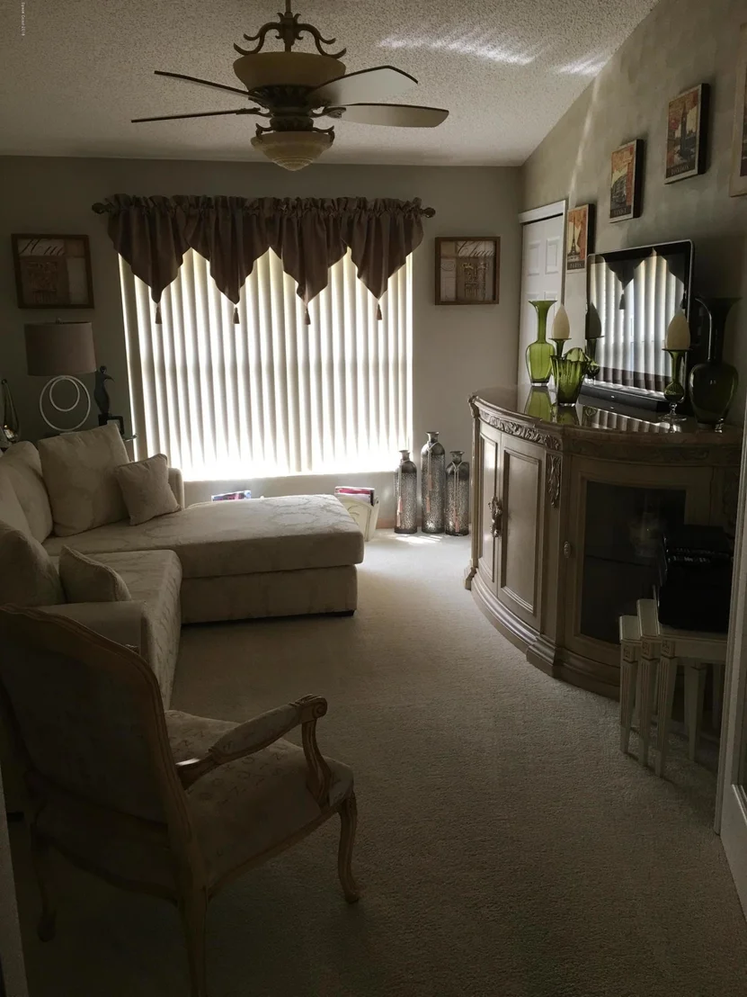 Photo of 3958 Saint Armens Circle