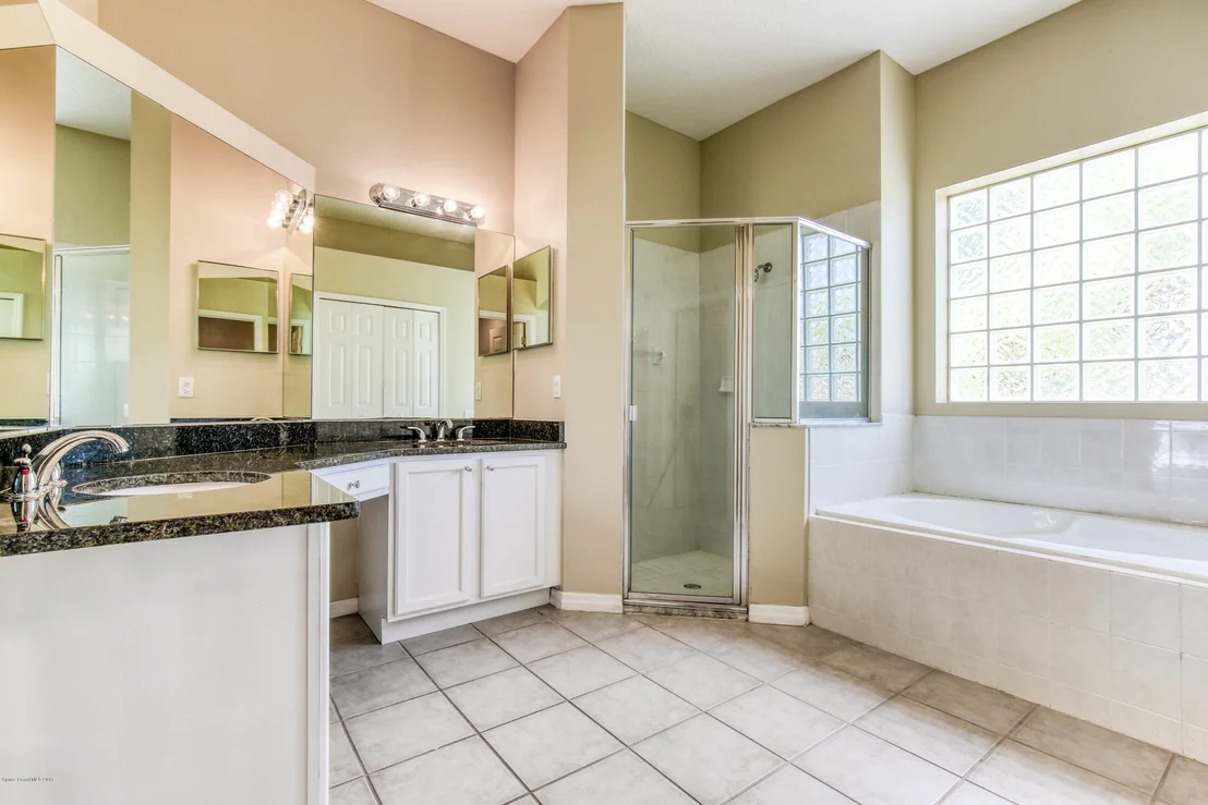 Photo of 1007 Fostoria Drive