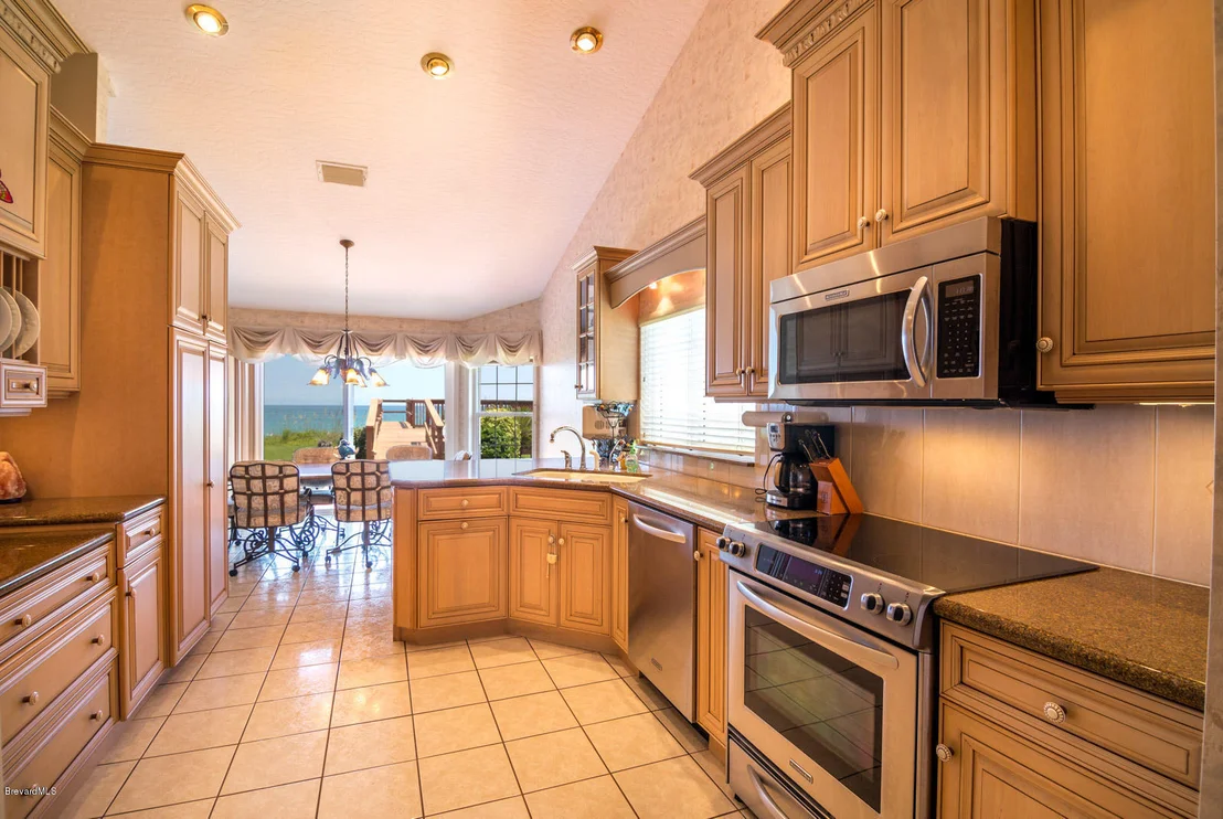 Photo of 640 OCEAN Street