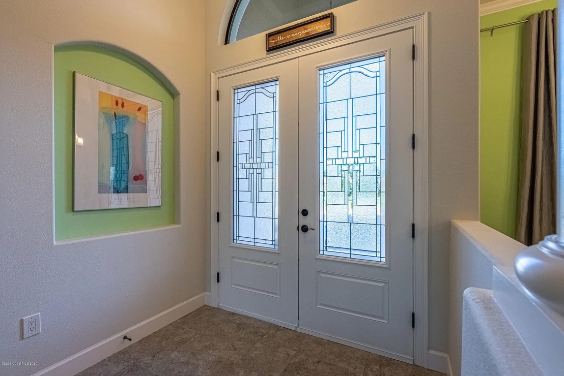Photo of 824 Lorenza Place