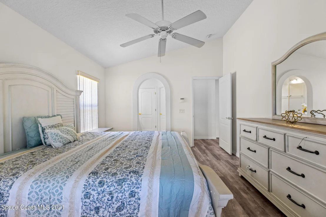 Photo of 1400 Indian Oaks Drive