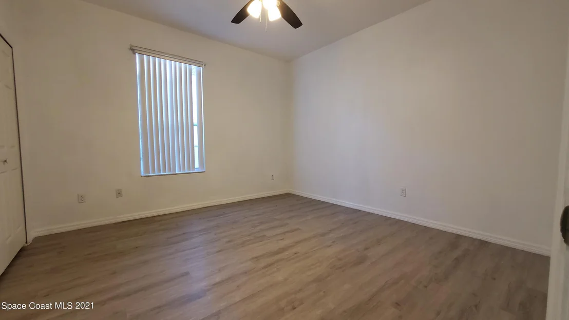 Photo of 1049 S Fork Circle
