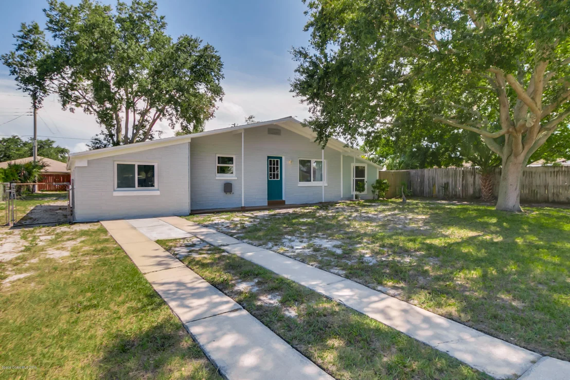 Photo of 2147 Warwick Road