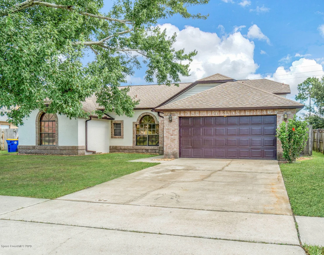 Photo of 908 Jamestown Drive