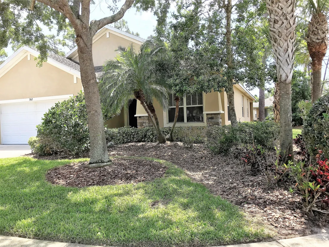 Photo of 302 Waterside Circle