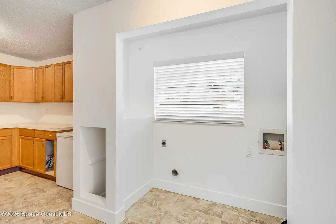 Photo of 722 Apollo Circle NE
