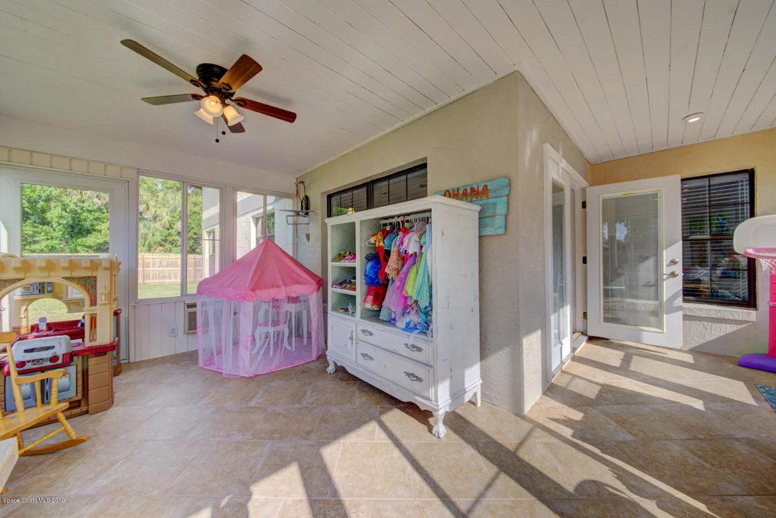 Photo of 6300 Janina Road