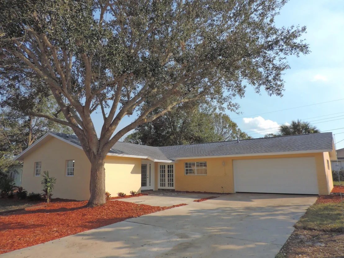 Photo of 307 Edgewood Drive