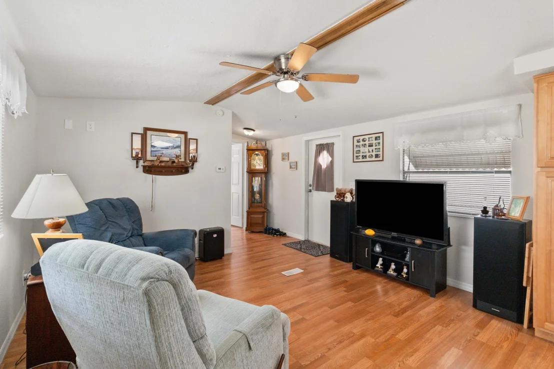 Photo of 2547 Chatham NE
