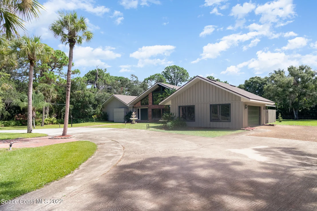 Photo of 2187 Turtle Mound Road