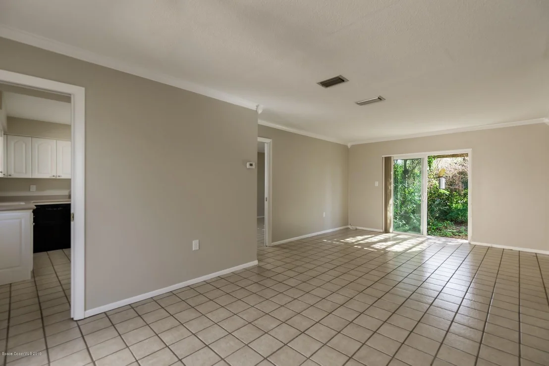 Photo of 1004 Woodsmere Circle