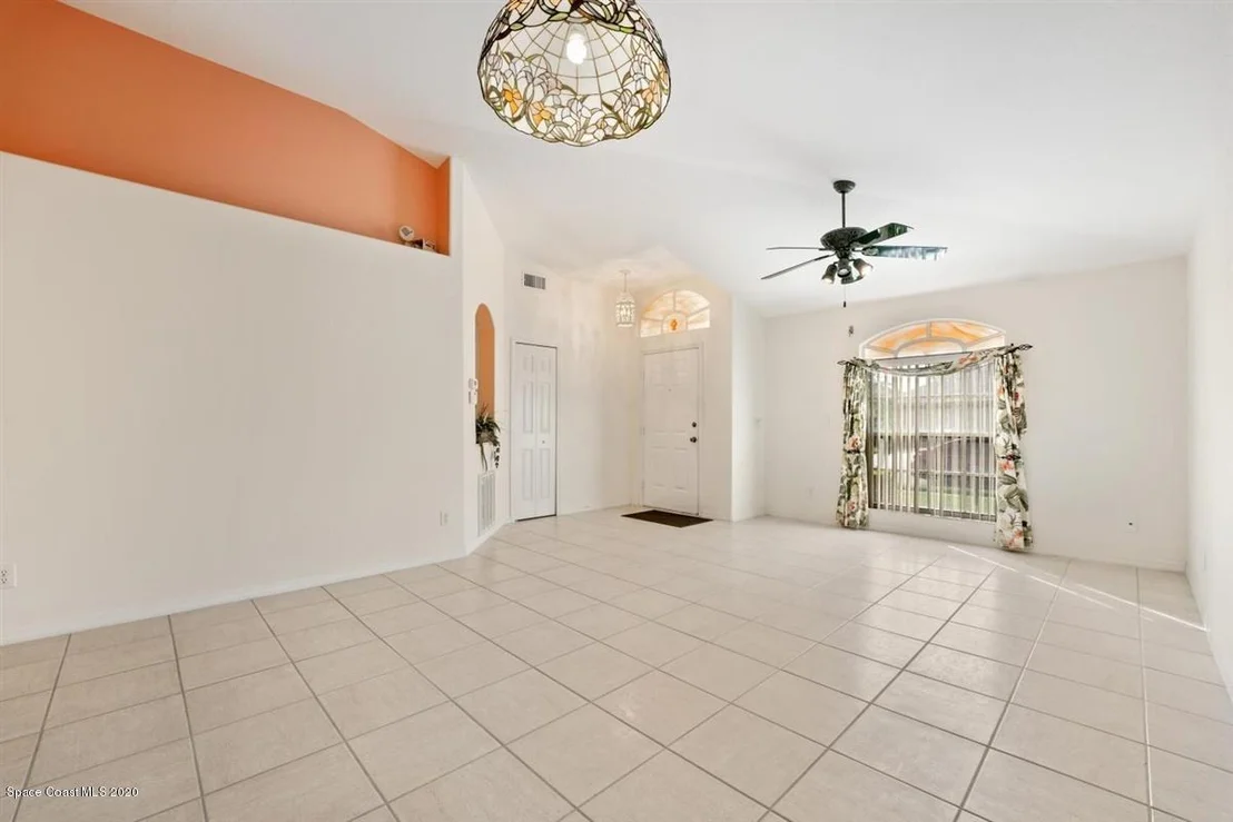 Photo of 902 Shaw Circle