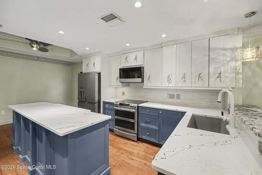 Photo of Unit 203 at 29 Riverside Drive