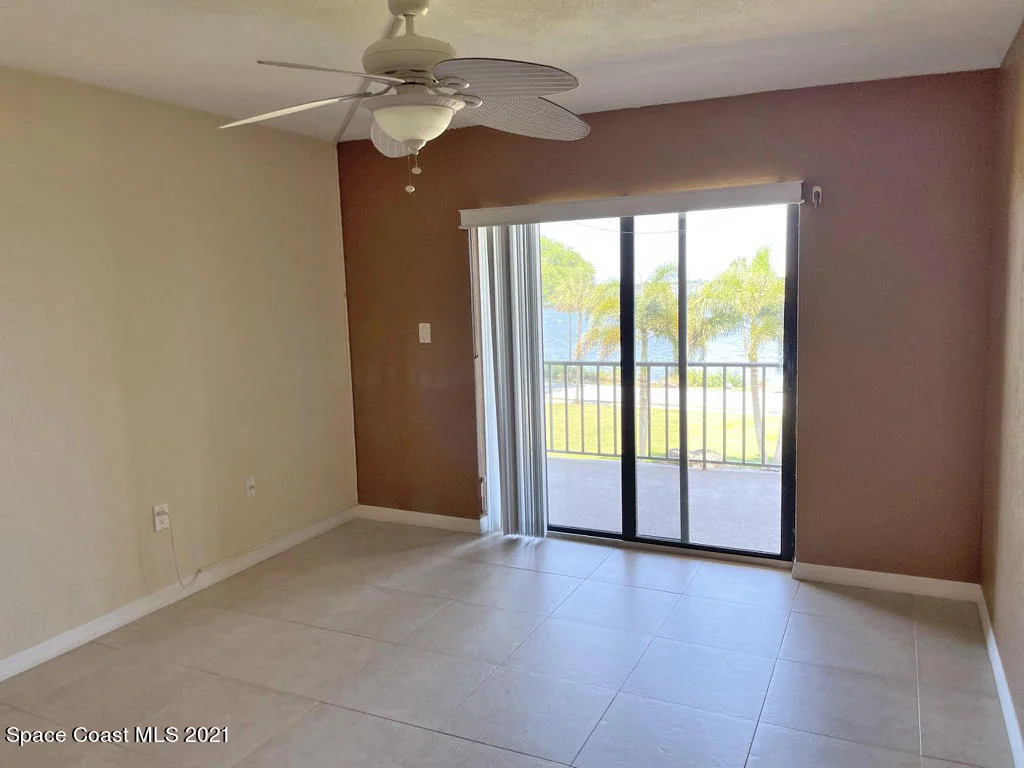 Photo of Unit 307 at 1025 Rockledge Drive