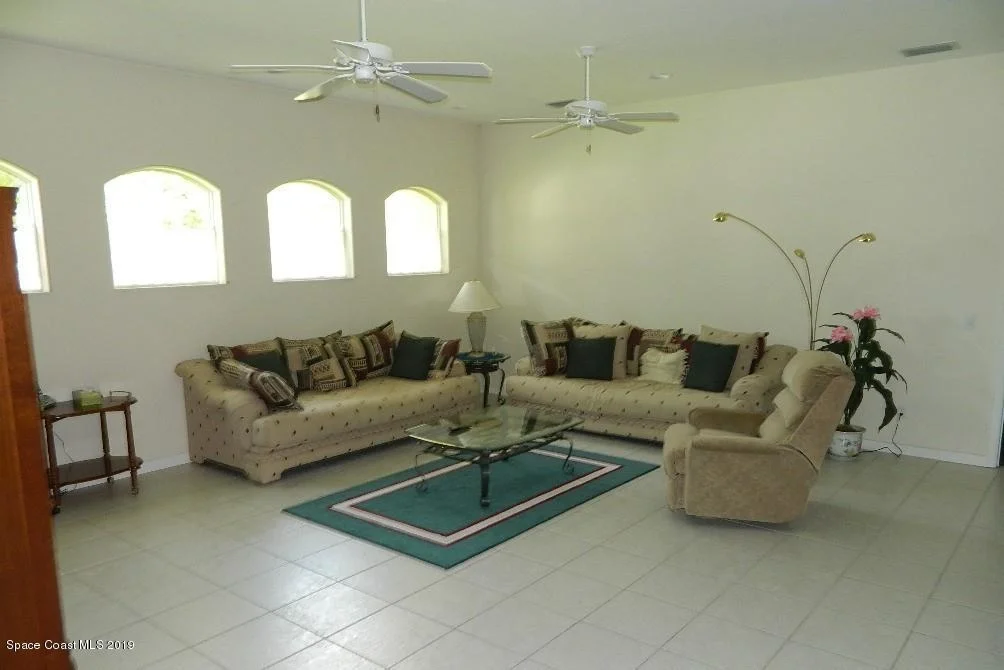 Photo of 816 Topaz Drive