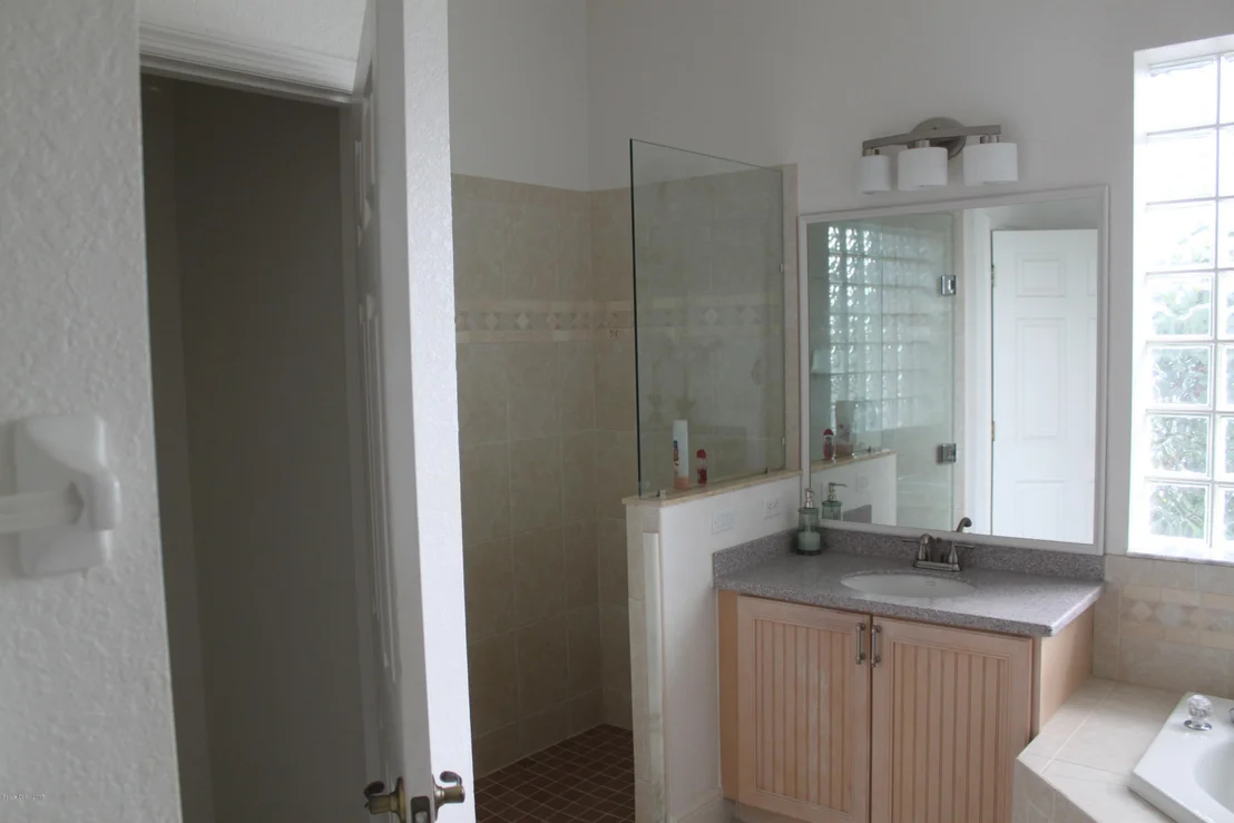 Photo of 2492 Woodfield Circle