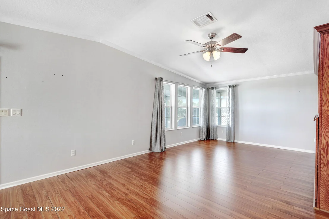Photo of 2353 Coconut Palm Drive NE