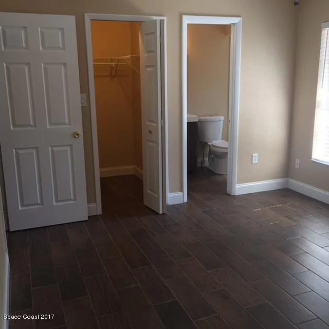 Photo of 6460 Manila Drive
