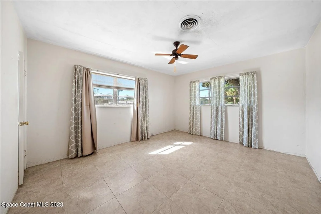 Photo of 2320 Reef Avenue