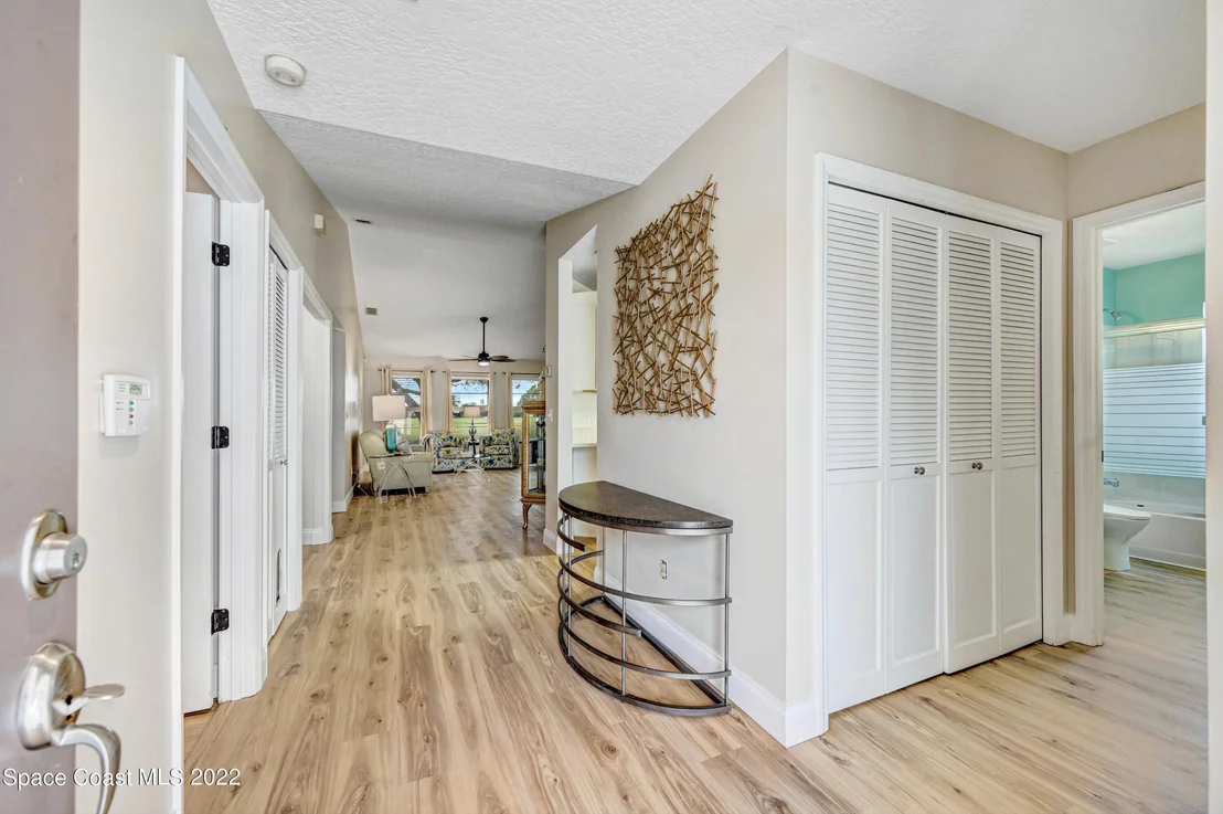Photo of 820 Ridge Lake Drive