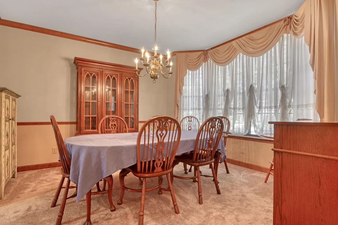 Photo of 561 Nightingale Drive
