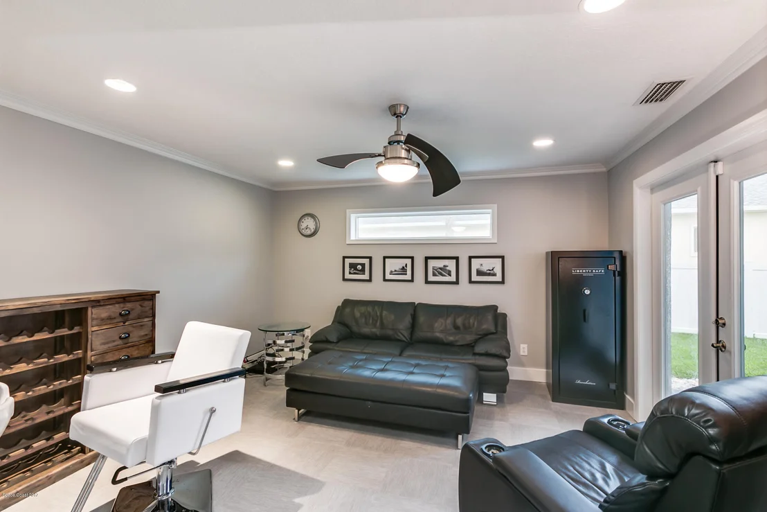 Photo of 300 Riverside Drive