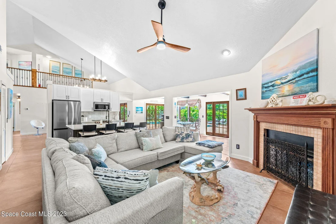 Photo of 442 Riverview Lane