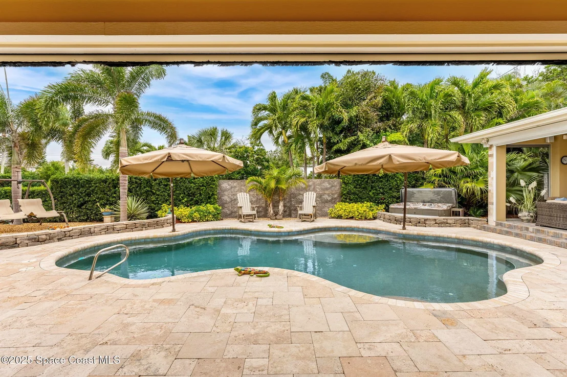 Photo of 610 Mango Drive