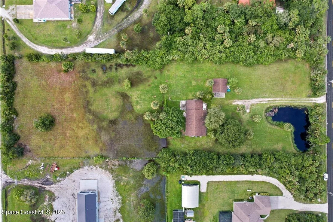 Photo of 2660 Weber Road