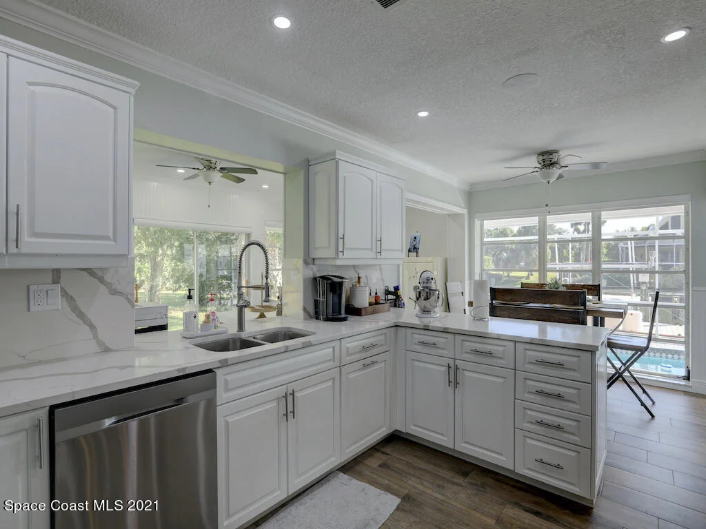 Photo of 3525 Marthas Lane