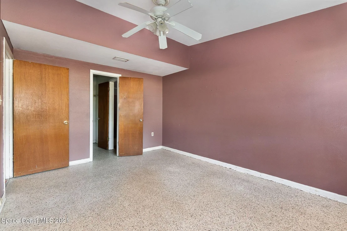 Photo of 705 Thomas Avenue