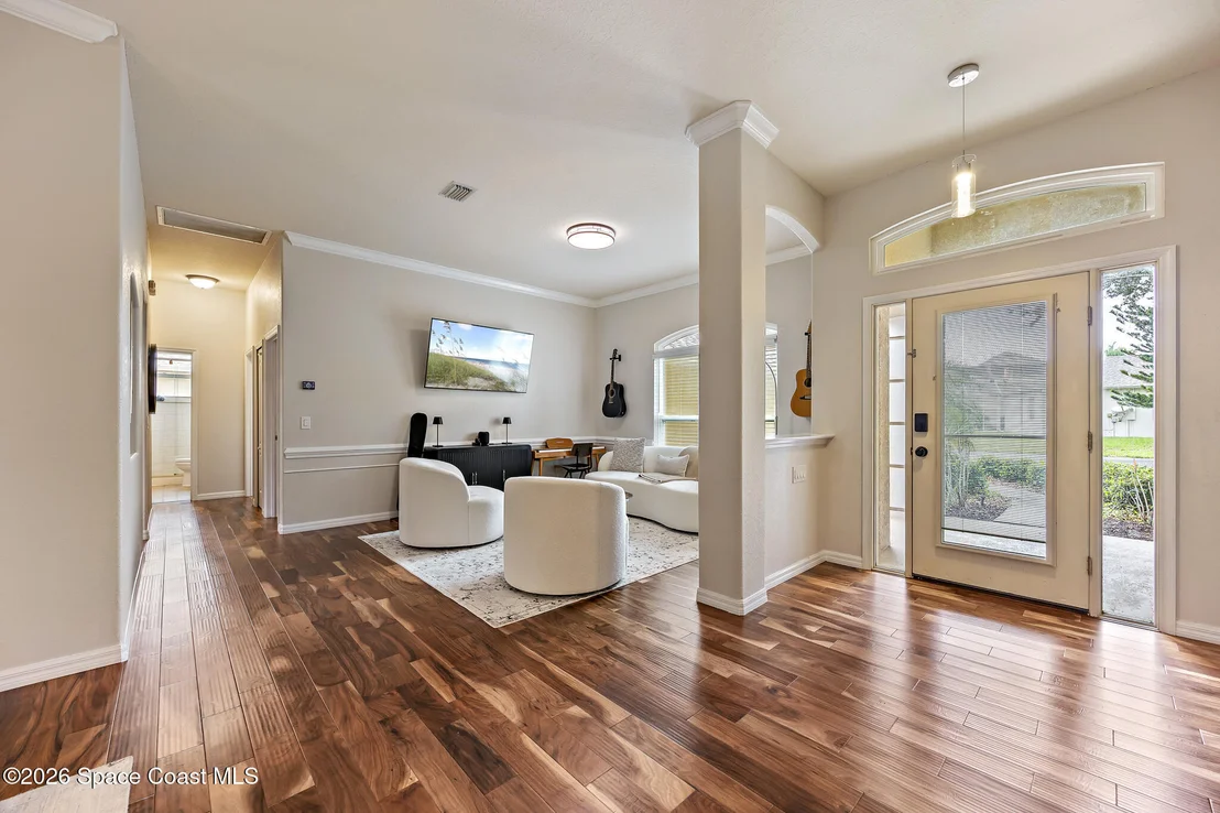 Photo of 6197 Arlington Circle