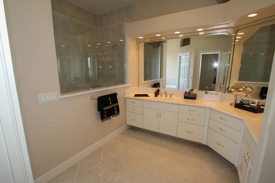 Photo of 1250 Tuckaway Drive