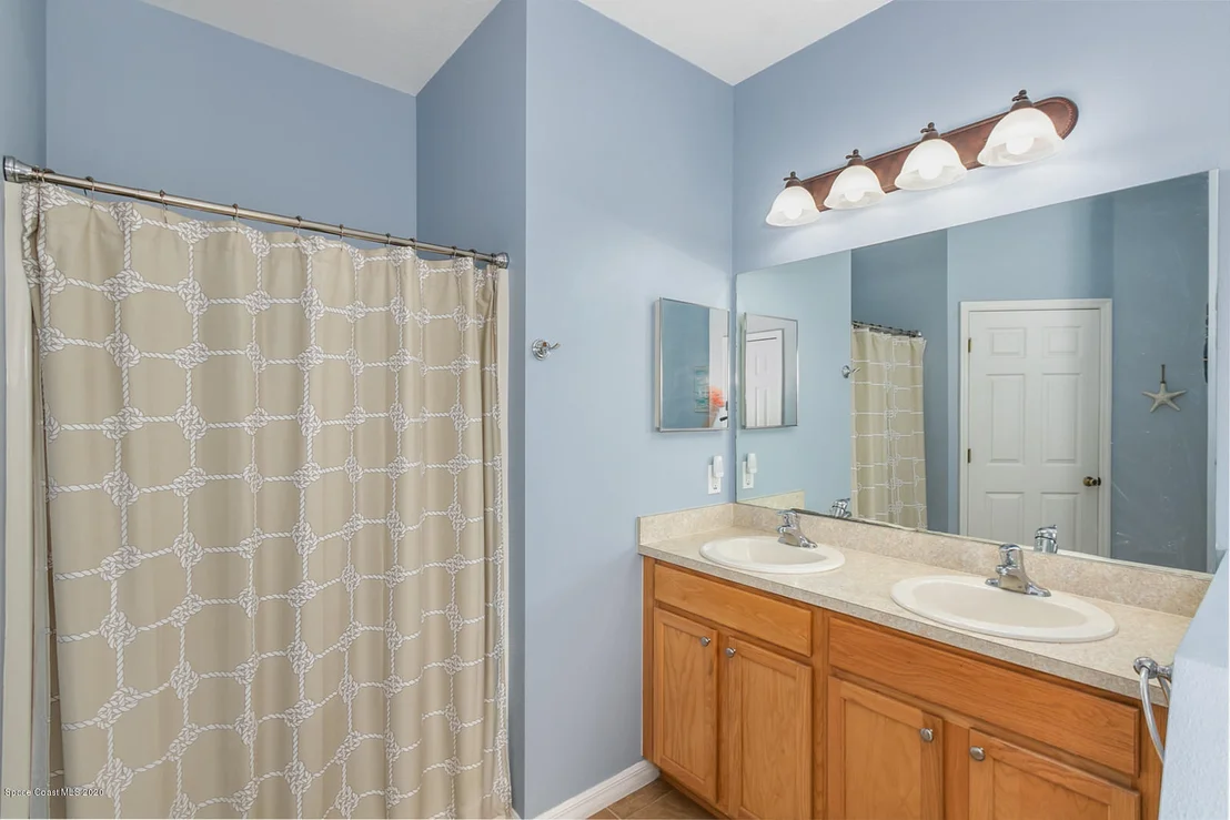 Photo of 1037 Morgan Circle NE