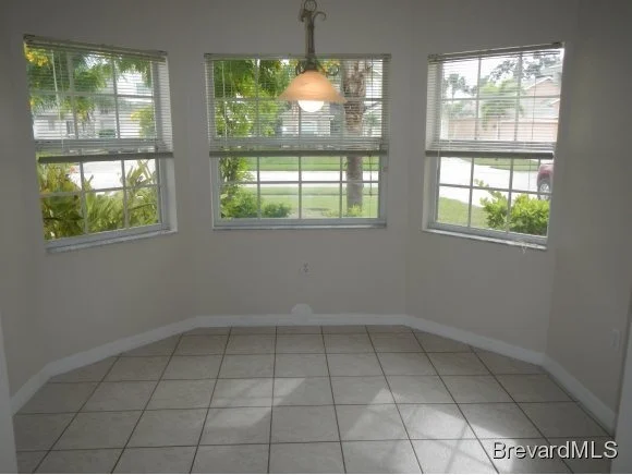 Photo of 2749 Madrigal