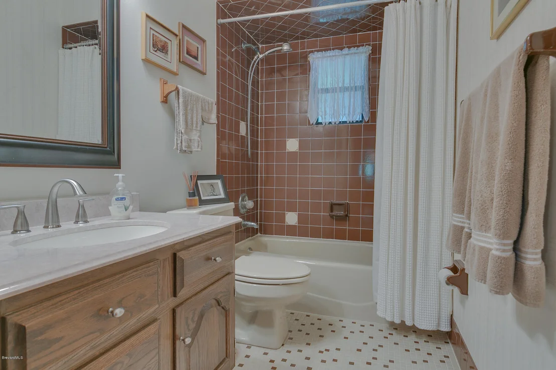 Photo of 2445 Hideaway Lane
