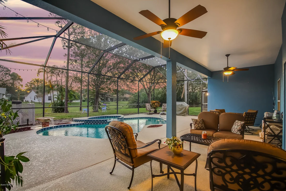 Photo of 867 Villa Drive