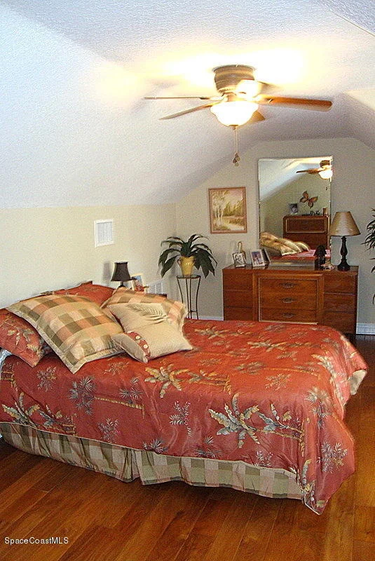 Photo of 6460 South Drive